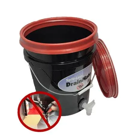 Spill-Less DrainMate Oil Drain Pan