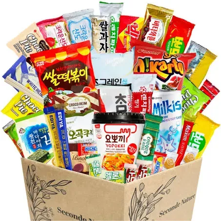 Korean Snack Box 38 Count - Variety of Individually Wrapped Korean Snacks with Chips, Sweets and Tteokbokki for Kids, Children, College Students and Adults. Gift Box for K-Food Lovers - Journey of Korea