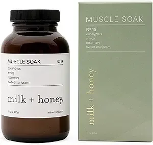 milk + honey Muscle and Bath Soak No. 18, Moisturizing Epsom Salt Bath Soak with Eucalyptus, Arnica, Rosemary and Sweet Marjoram, Soothing Bath Soak, 10 oz