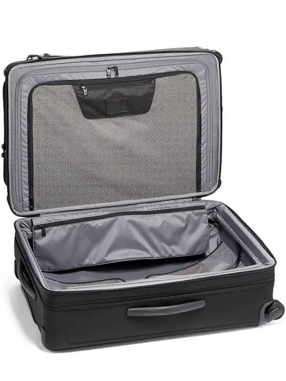 Tumi Alpha 3 Black Medium Trip Expandable 4 Wheeled Packing Case