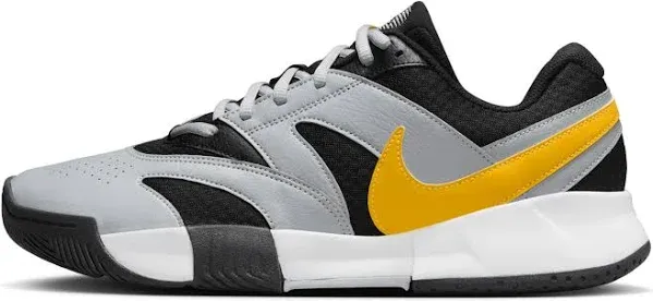 Nike Men's Tennis Shoe