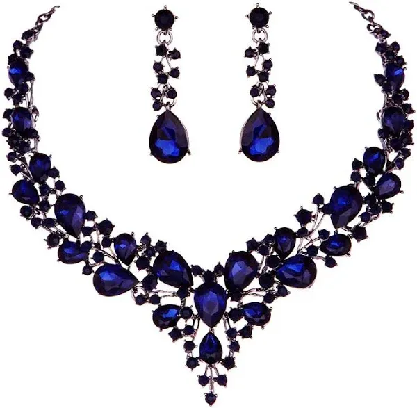 Austrian Crystal Necklace and Earrings Jewelry Set