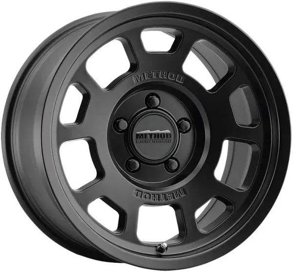 Method MR705 17x8.5 Offset CB Wheel