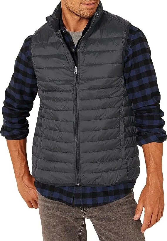 Amazon Essentials Men's Lightweight Water-Resistant Packable Puffer Vest