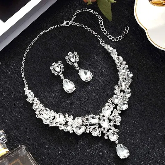 Hicarer Bridal Teardrop Cluster Crystal Jewelry Set for Women Necklace Earrings