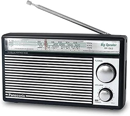 PANASONIC RF-562D AM FM SW Shortwave Transistor Radio - Retro Design (Battery operated)