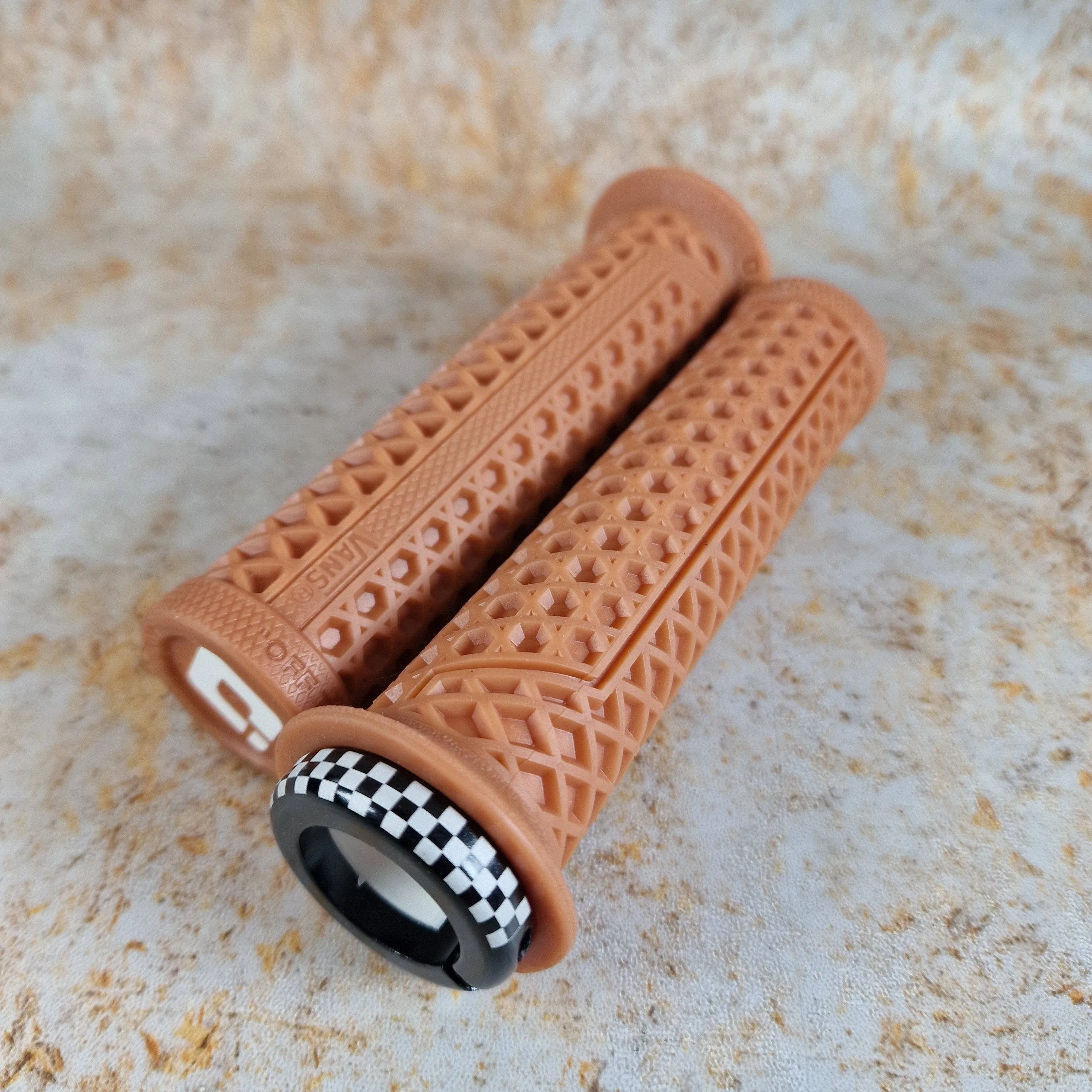 ODI Grips Vans Lock-On V2.1 Gum