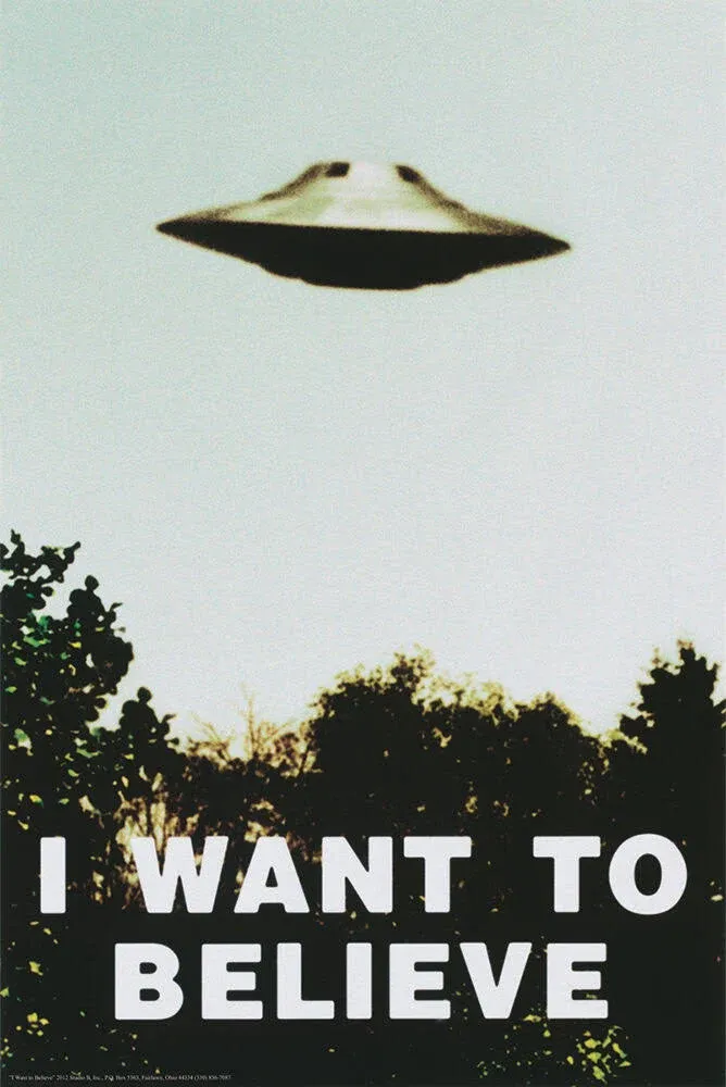 I Want To Believe Poster UFO Artwork Alien TV Retro 90s Poster Wall Decor Movie Poster The Truth is Out There I Believe Poster Art Print