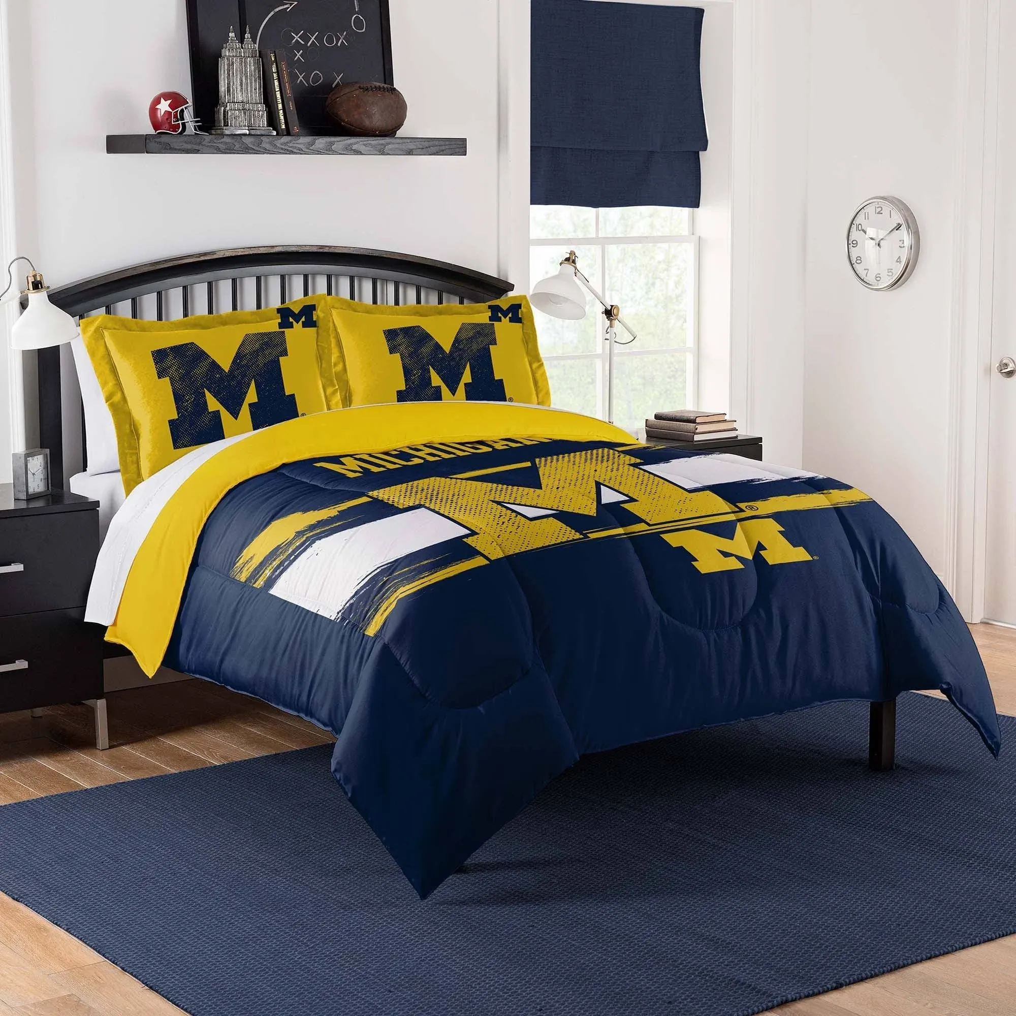 Michigan Wolverines NCAA Officially Licensed 3-Piece Comforter Set